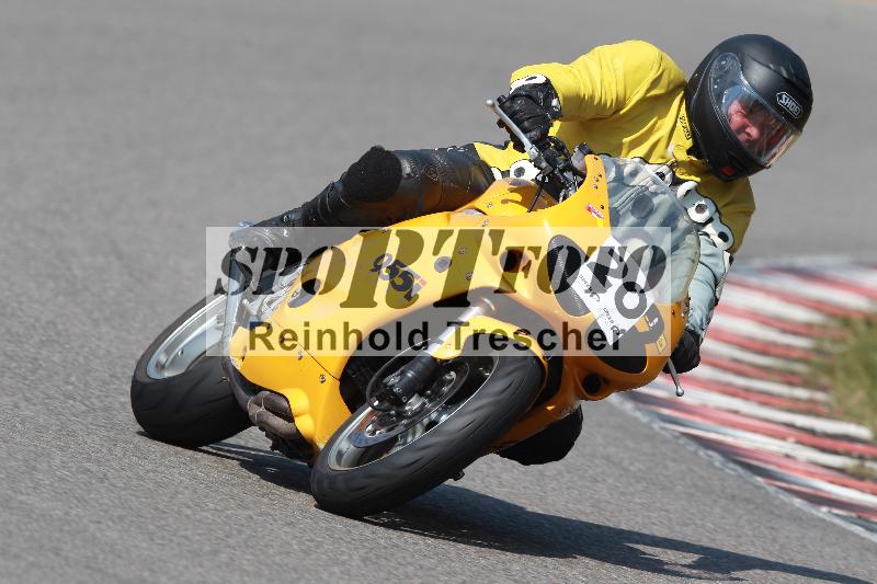 /Archiv-2022/12 22.04.2022 Discover the Bike ADR/Race 3/20